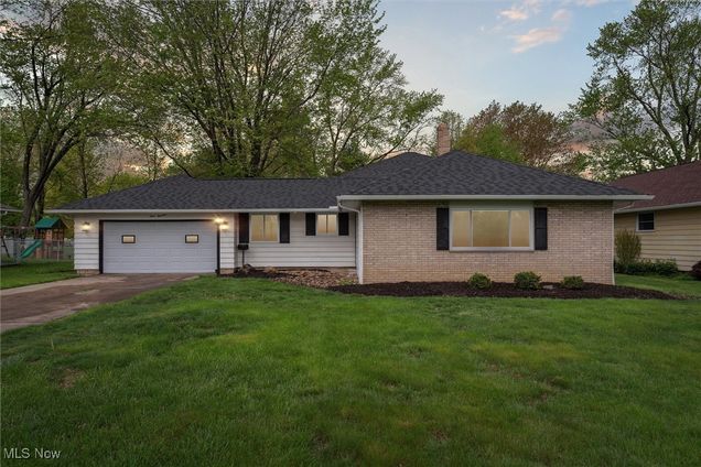 414 Steven Boulevard Richmond Heights, OH House Sold - Photo 1 of 33. Opens carousel modal