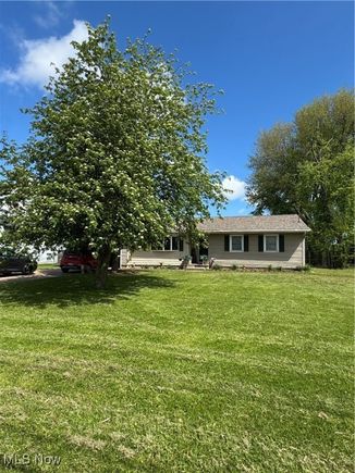 1009 Bogart Road