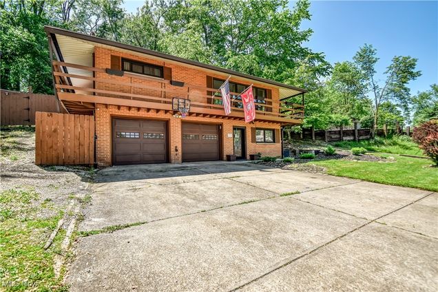 134 Admiral Drive Eastlake, OH House Sold - Photo 1 of 24. Opens carousel modal
