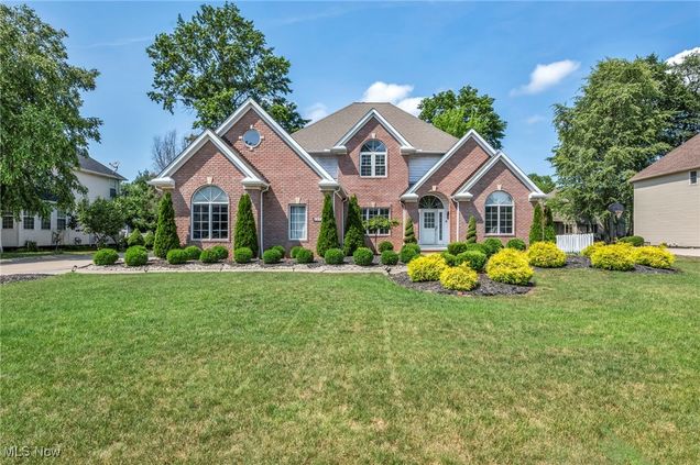 25726 Laura Lane Westlake, OH House Active - Photo 1 of 50. Opens carousel modal