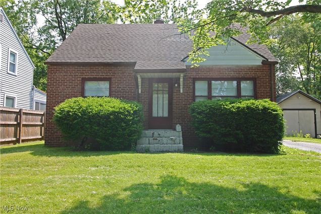 815 Hayden Avenue Akron, OH House Sold - Photo 1 of 23. Opens carousel modal