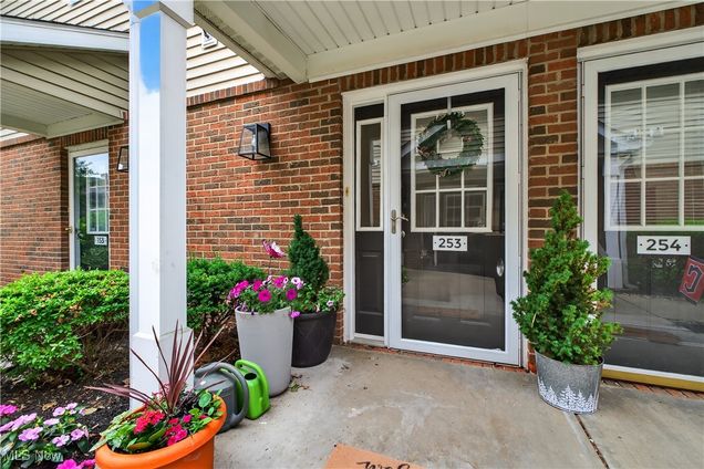 3375 Lenox Village Drive Unit 253 Fairlawn, OH Condo Sold - Photo 1 of 35. Opens carousel modal