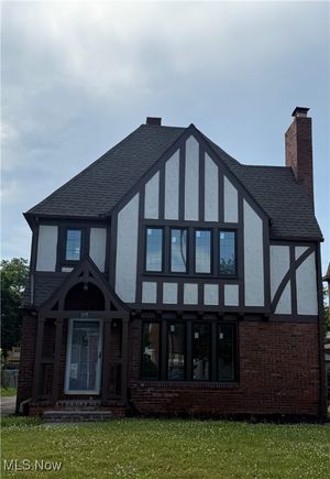3698 Normandy Road Shaker Heights, OH Multifamily Contingent - Photo 1 of 50. Opens carousel modal