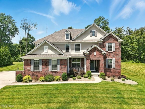 10206 Woodlands Drive