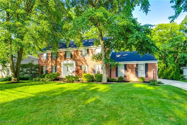 3465 Bancroft Road Akron, OH House Active - Photo 1 of 50. Opens carousel modal
