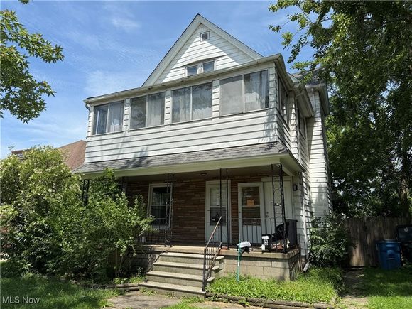 407 Idaho Avenue Lorain, OH Multifamily Pending - Photo 1 of 18. Opens carousel modal