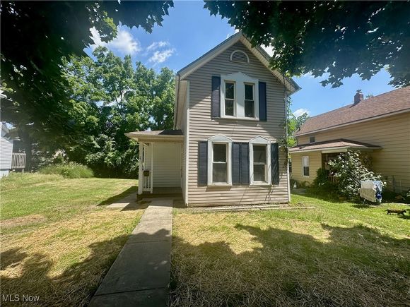 251 Arch Street Akron, OH House Active - Photo 1 of 18. Opens carousel modal