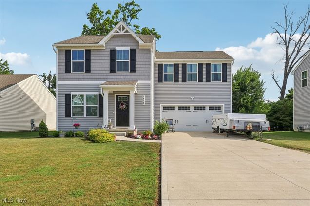 34329 Sylvia Drive Eastlake, OH House Active - Photo 1 of 43. Opens carousel modal