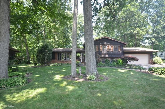 746 Deerwood Drive
