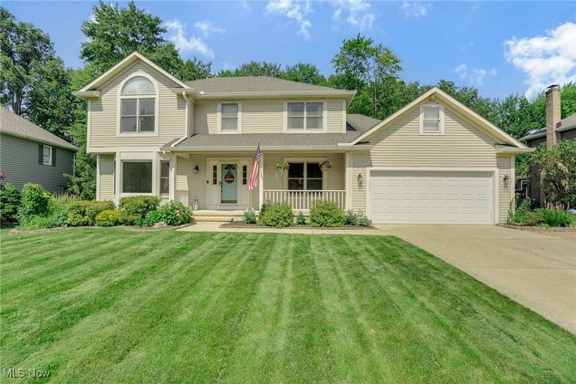 10318 Merriam Lane Twinsburg, OH House Active - Photo 1 of 43. Opens carousel modal