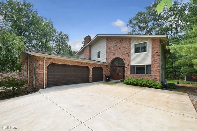 2301 W Royalton Road