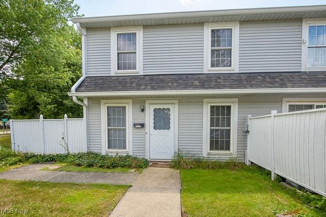 20325 Williamsburg Court Unit 310B Middleburg Heights, OH Condo Active - Photo 1 of 22. Opens carousel modal