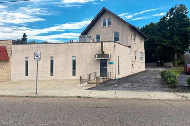 567 E Cuyahoga Falls Avenue Akron, OH Multifamily Active - Photo 1 of 32. Opens carousel modal