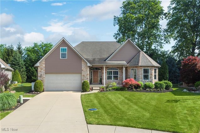 418 Kestral Way Amherst, OH House Active - Photo 1 of 50. Opens carousel modal