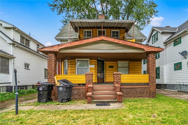 2816 E 117th Street Cleveland, OH House Active - Photo 1 of 30. Opens carousel modal
