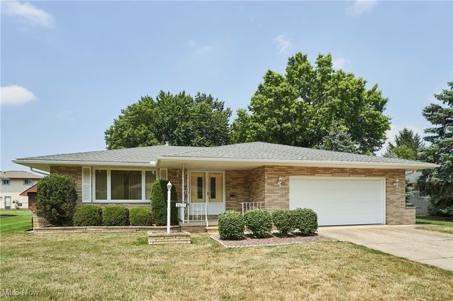 2611 Dorset Drive