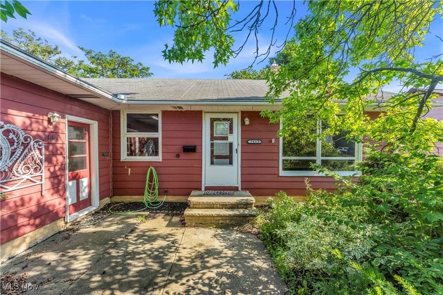 3460 Hetzel Drive Parma, OH House Active - Photo 1 of 34. Opens carousel modal