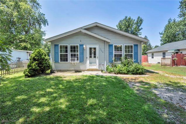 1268 Oxford Drive