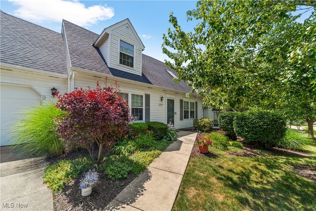 2594 Burridge Circle Twinsburg, OH Condo Active - Photo 1 of 41. Opens carousel modal