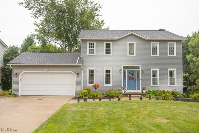 2276 Sandalwood Drive Twinsburg, OH House Active - Photo 1 of 47. Opens carousel modal