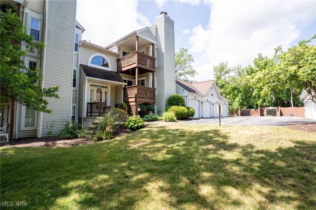 1316 Cedarwood Drive Unit D3 Westlake, OH Condo Active - Photo 1 of 25. Opens carousel modal