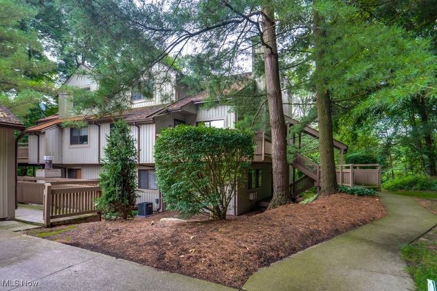 582 Meredith Lane