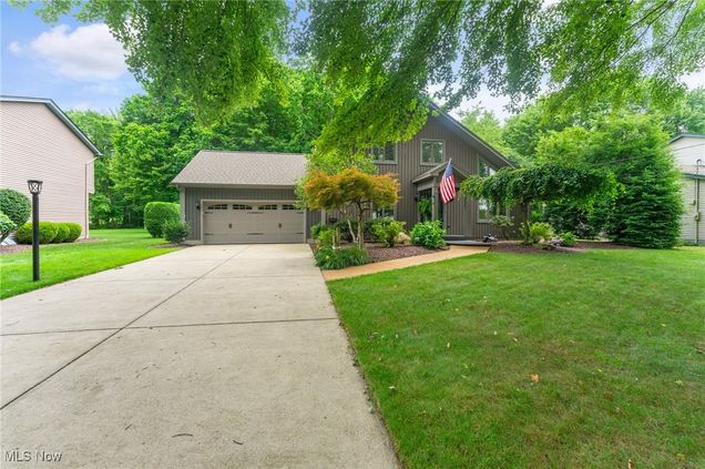 8465 Hilltop Drive