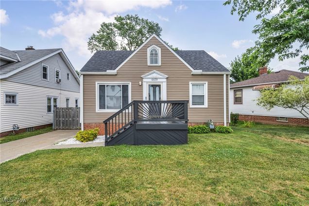 4439 Woodway Road