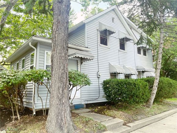221 Mulberry Street