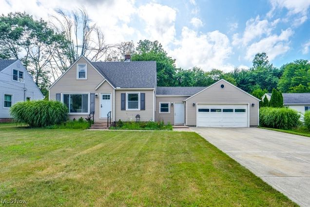 6580 Crossview Road Seven Hills, OH House Active - Photo 1 of 36. Opens carousel modal