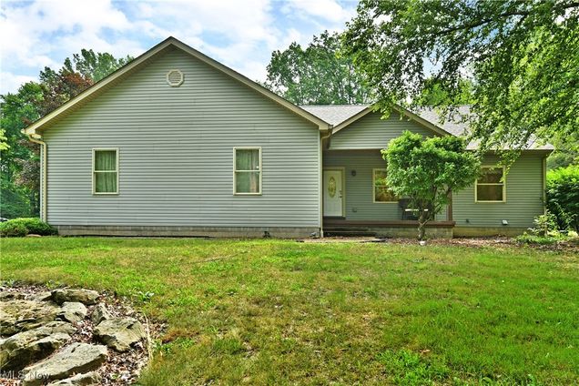 2669 Edgewater Drive