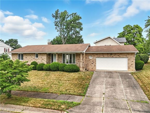 317 E Linwood Avenue Akron, OH House Active - Photo 1 of 16. Opens carousel modal