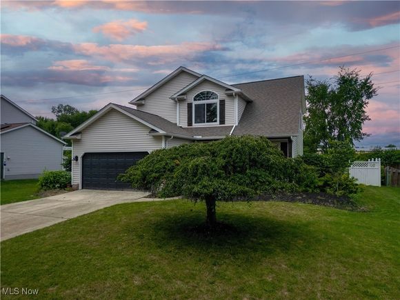 885 Norwegian Wood Drive