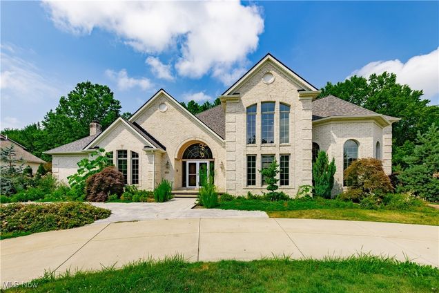 6213 Diana Court