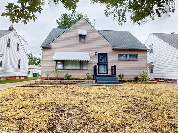 23896 Devoe Avenue Euclid, OH House Active - Photo 1 of 29. Opens carousel modal