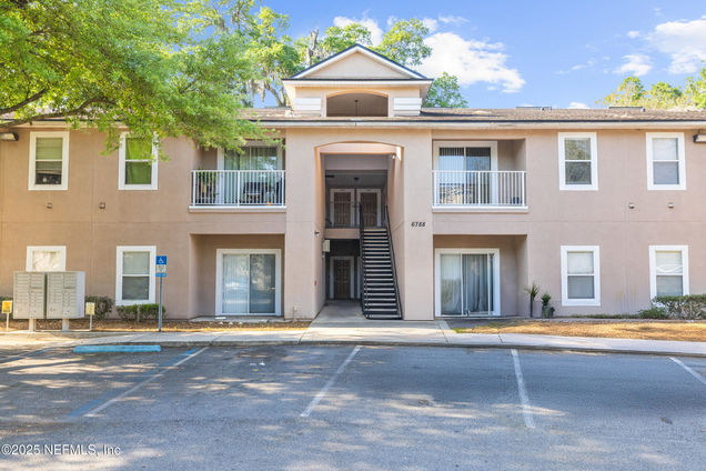 6788 Manotak Oaks Drive Jacksonville, FL Condo Active - Photo 1 of 18. Opens carousel modal