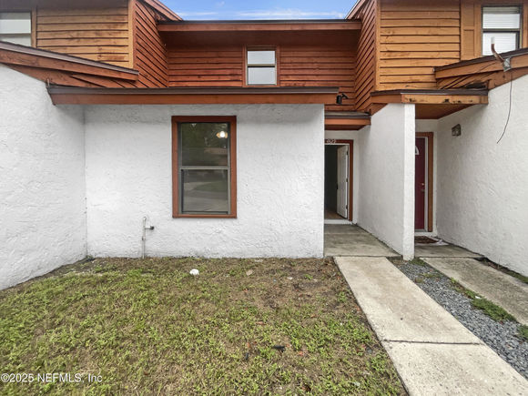 4329 Melissa Court W Jacksonville, FL House Sold - Photo 1 of 18. Opens carousel modal