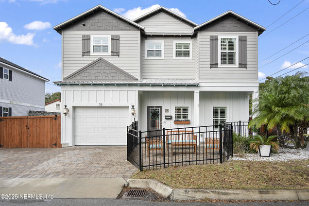 38 E San Carlos Avenue