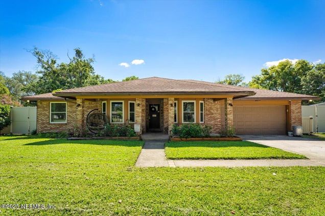 8027 Sarcee Trail Jacksonville, FL House Sold - Photo 1 of 36. Opens carousel modal