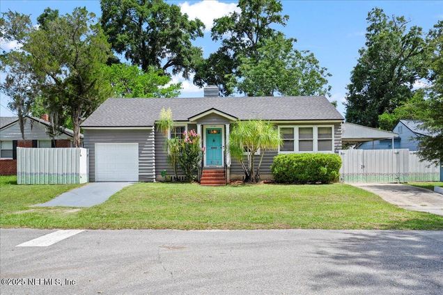 5249 Birkenhead Road