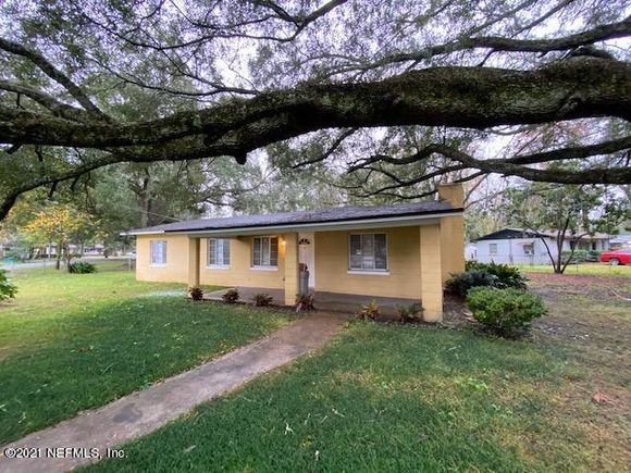 5068 Kingsbury Street Jacksonville, FL House Active - Photo 1 of 38. Opens carousel modal