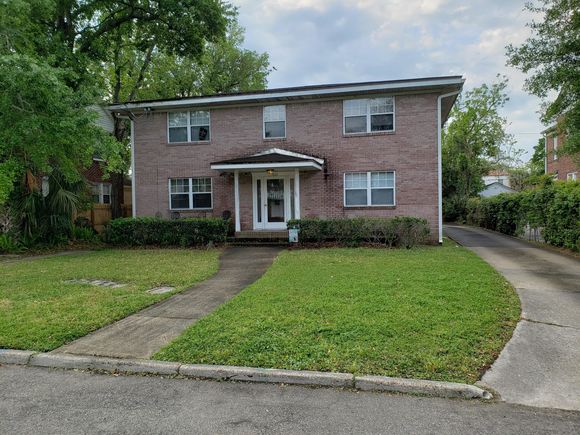 1262 Belmont Terrace Jacksonville, FL House Active - Photo 1 of 13. Opens carousel modal