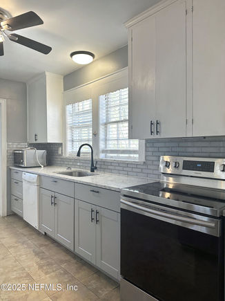 2779 Riverside Avenue Jacksonville, FL Multifamily Active - Photo 1 of 26. Opens carousel modal