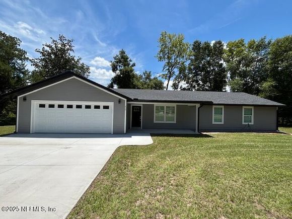 456 SE 43rd Street Keystone Heights, FL House Active - Photo 1 of 20. Opens carousel modal