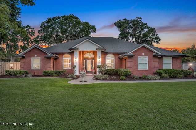 1418 Falkirk Court