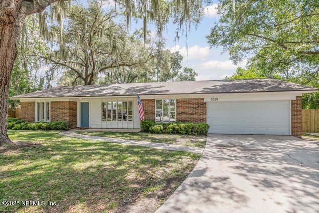 5528 Bradford Court