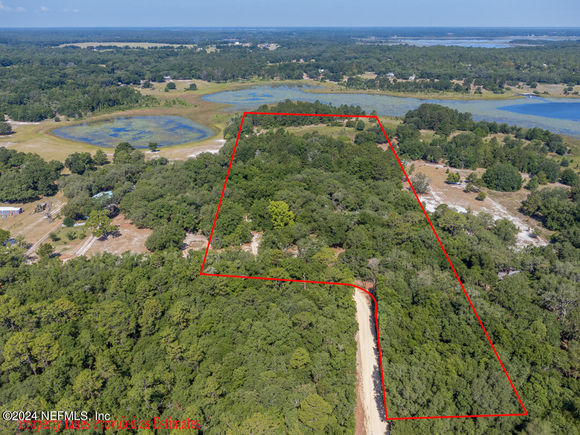 8118 County Line Road Melrose, FL House Active - Photo 1 of 26. Opens carousel modal