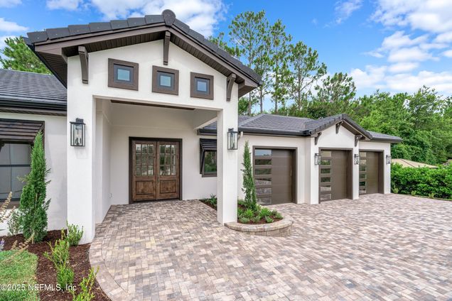 404 Lacosta Villa Court