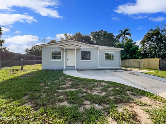 210 Hilltop Drive