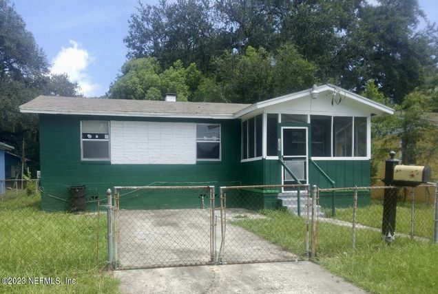 1225 E 31st Street Jacksonville, FL House Active - Photo 1 of 11. Opens carousel modal